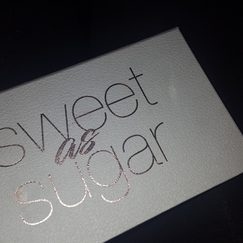 Sweet as sugar palette.Eyeshadow .